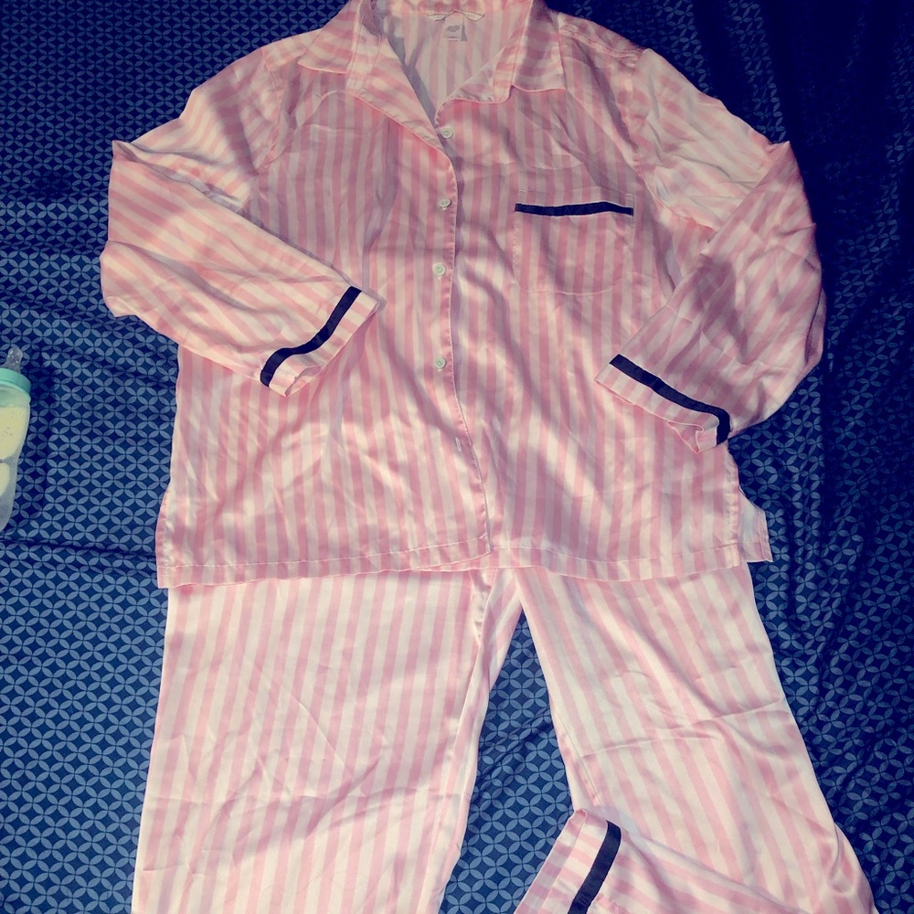 Victoria Secret Pajama Set Size L